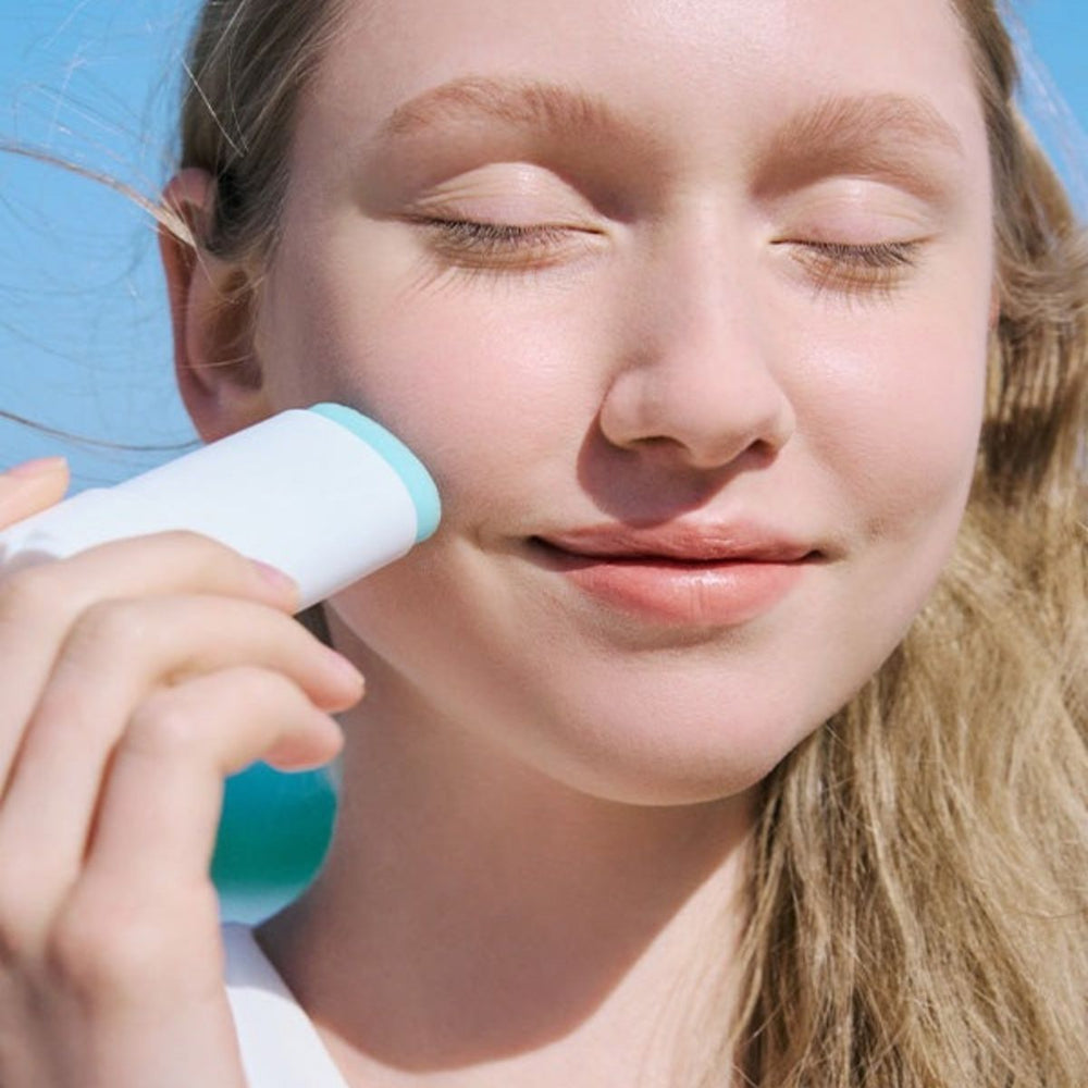 SKIN1004 Madagascar Centella Hyalu-Cica Silky-Fit Sun Stick SPF50+ PA++++, 20 g - SKIN1004 K-Beauty view 2