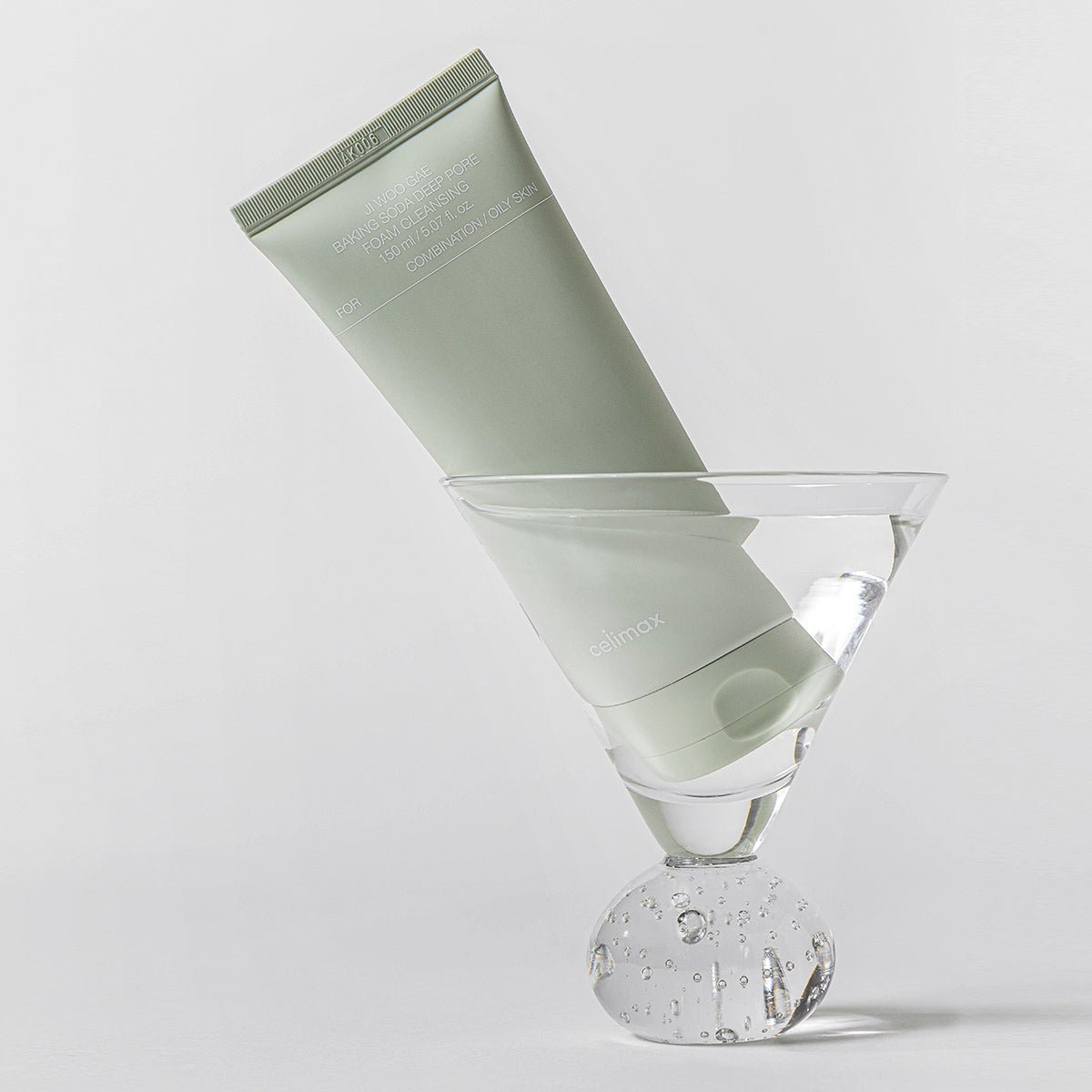 Gözenek Temizliği Yapan Köpük - Baking Soda Deep Pore Foam Cleansing 150 mL - Celimax - Vionine