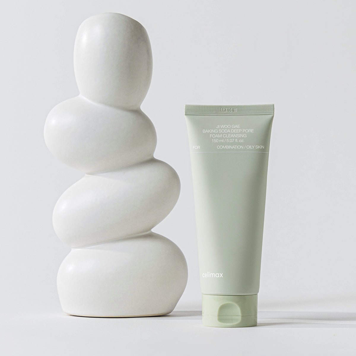 Gözenek Temizliği Yapan Köpük - Baking Soda Deep Pore Foam Cleansing 150 mL - Celimax - Vionine