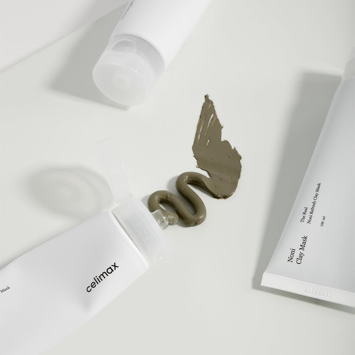 Hassas Ciltlere Noni Özü İçeren Yağ ve Gözenek Arındırıcı Kil Maskesi - Noni Refresh Clay Mask 100 mL - Celimax - Vionine
