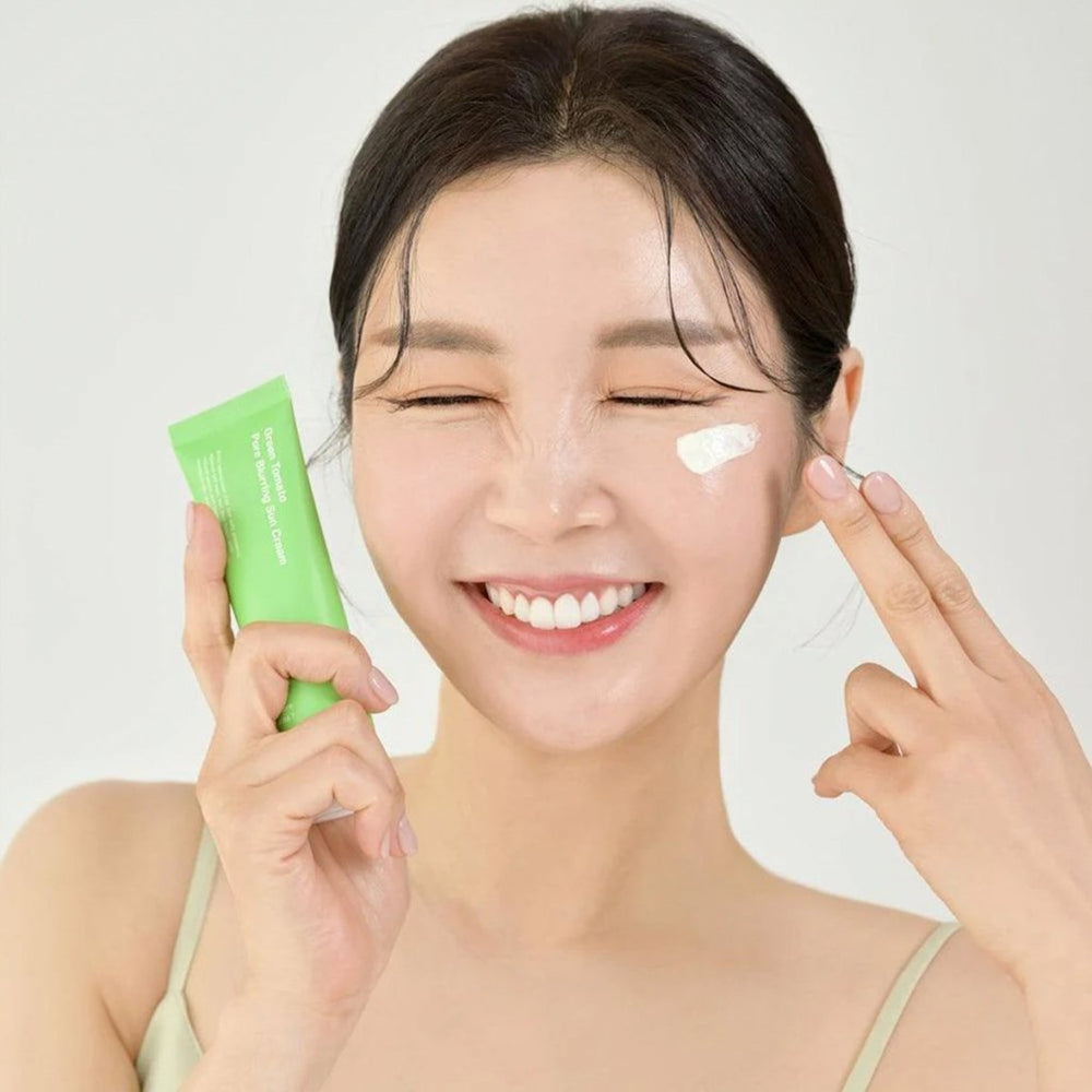 Sungboon Editor Green Tomato Pore Blurring Sun Cream SPF50+ PA++++ / Gözenek Sıkılaştırıcı ve Aydınlatıcı Güneş Koruyucu - SUNGBOON EDITOR - Vionine